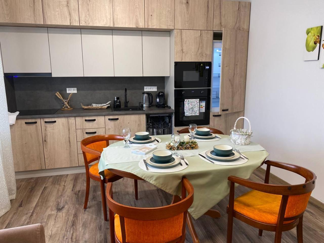 Perla Hradce 103 Apartman Hradec Králové Kültér fotó
