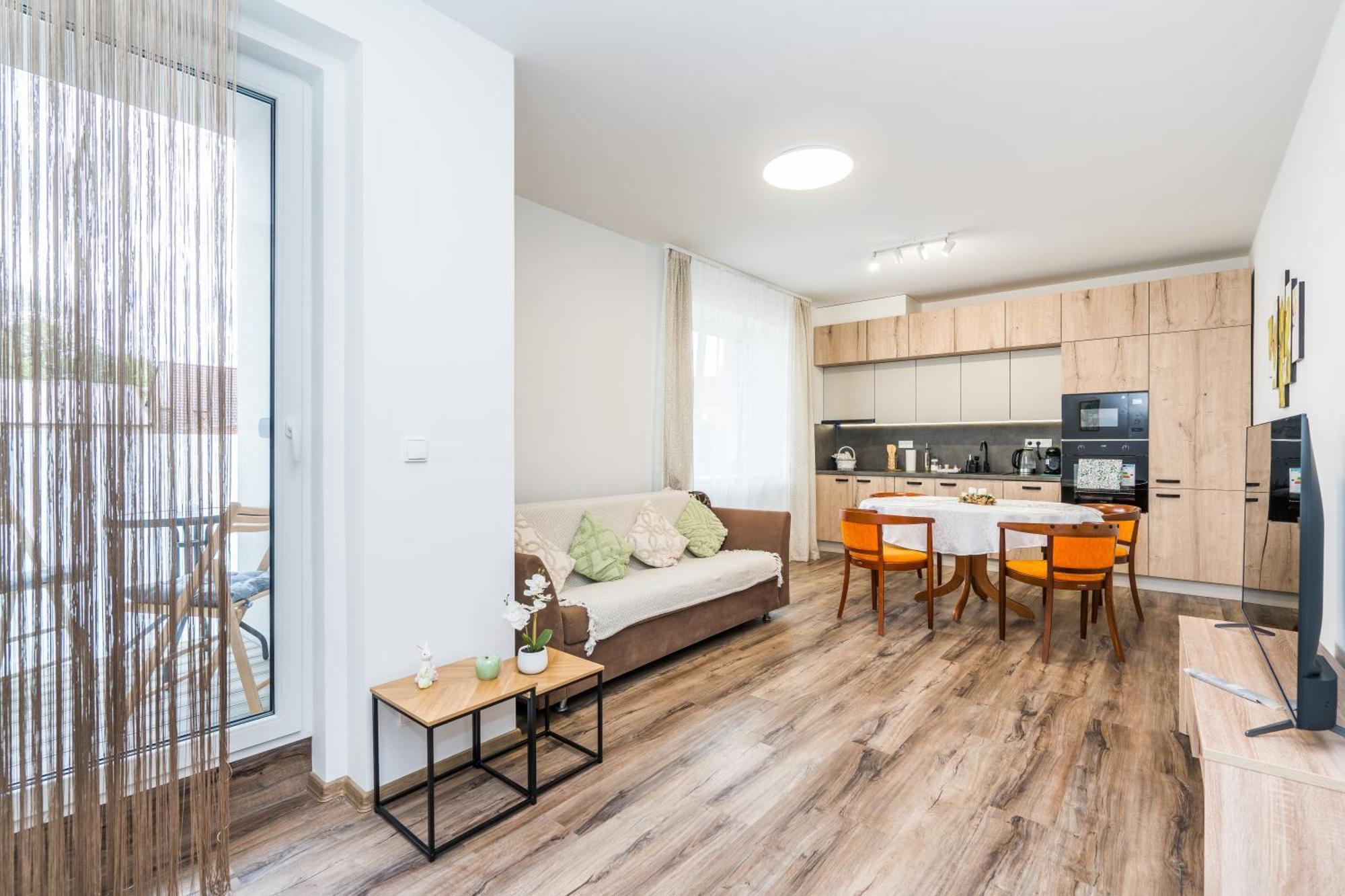 Perla Hradce 103 Apartman Hradec Králové Kültér fotó