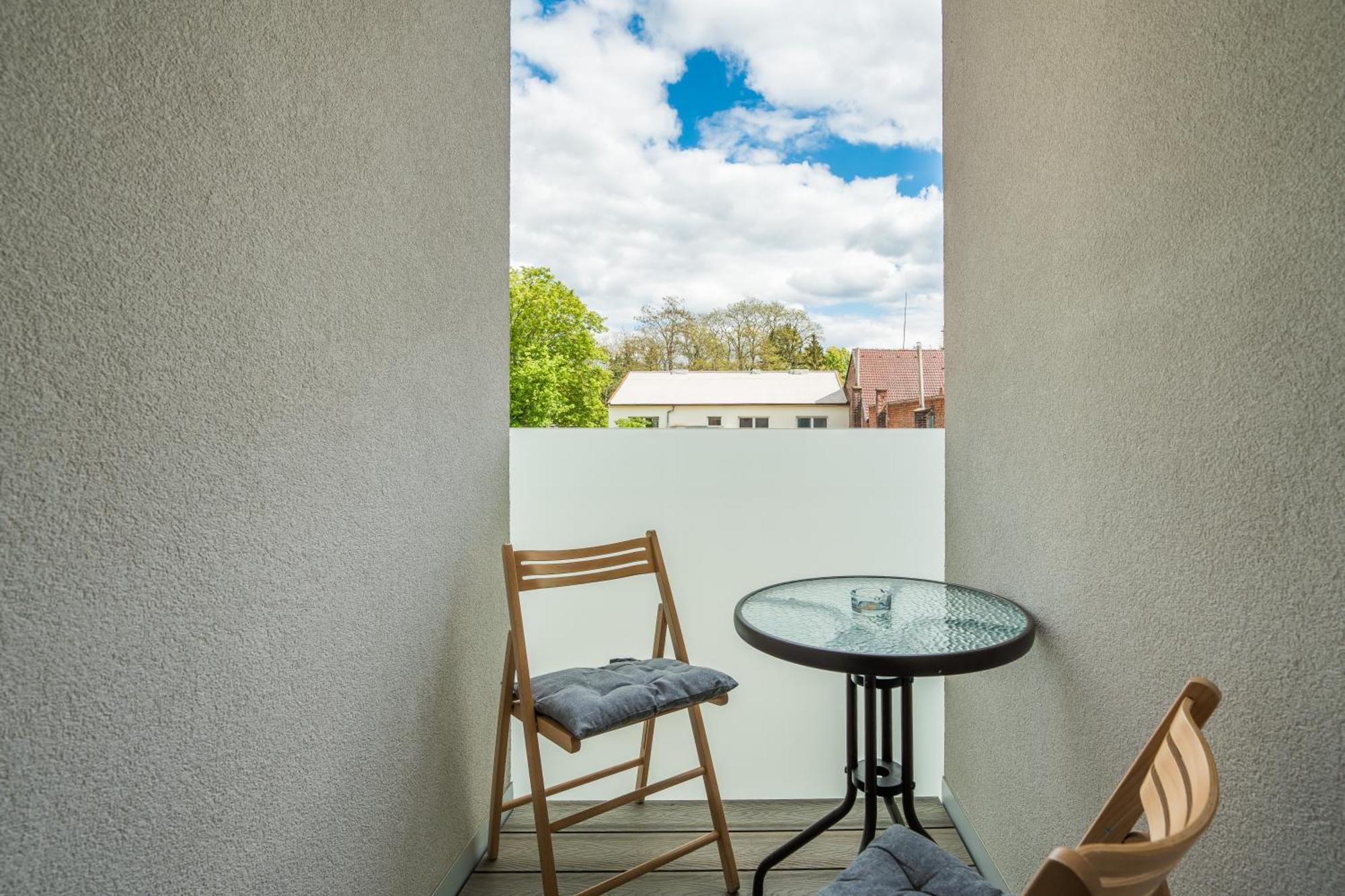 Perla Hradce 103 Apartman Hradec Králové Kültér fotó
