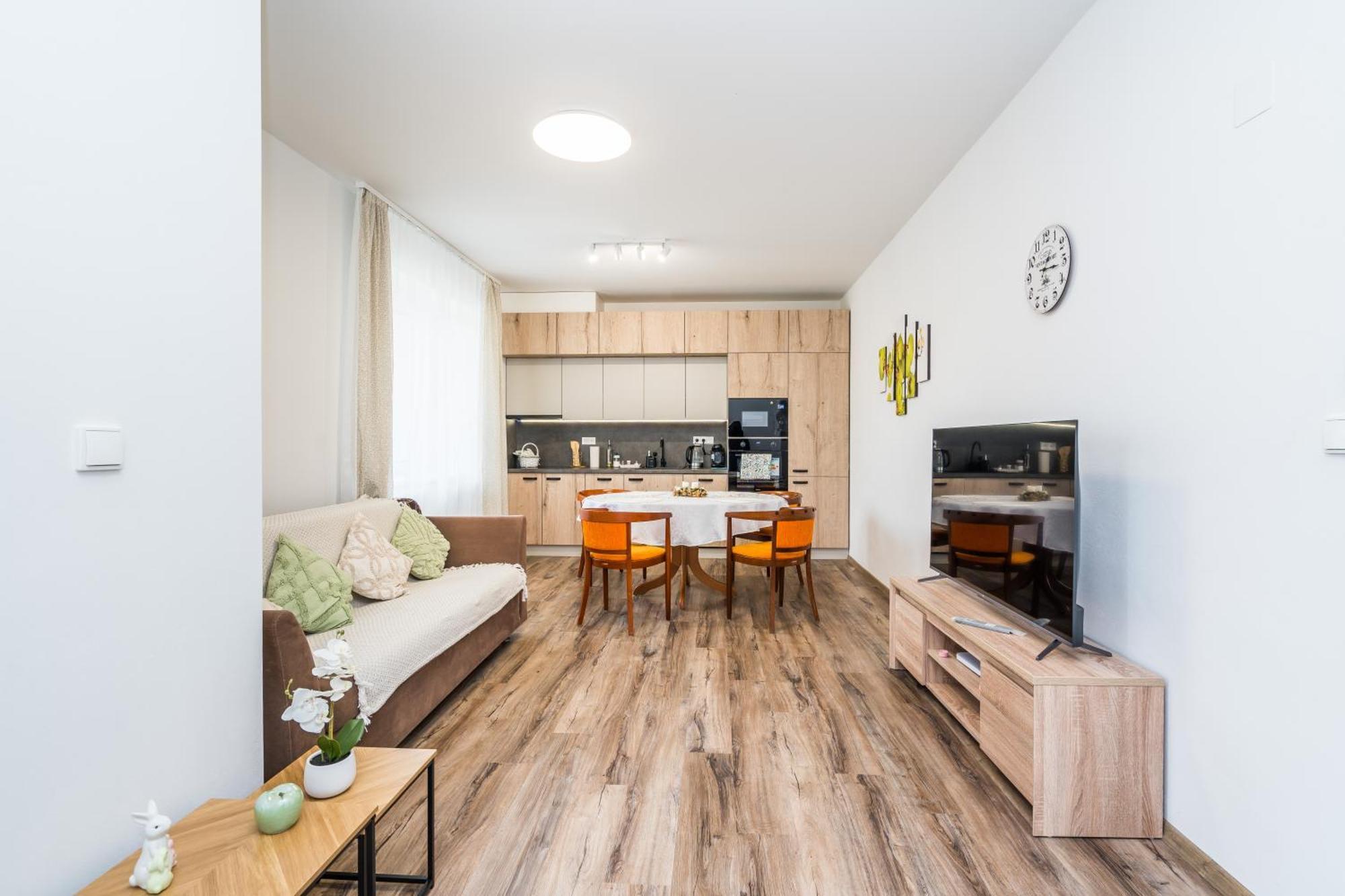 Perla Hradce 103 Apartman Hradec Králové Kültér fotó